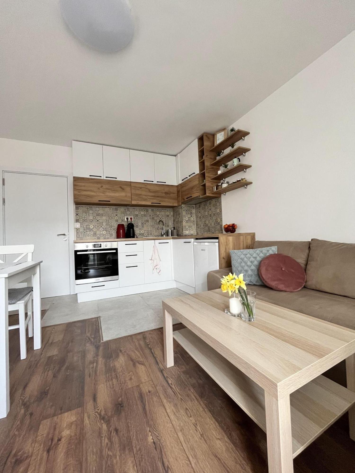 Central Cosy, Fully Renovated 2Bd Near The Cathedral Варна Экстерьер фото