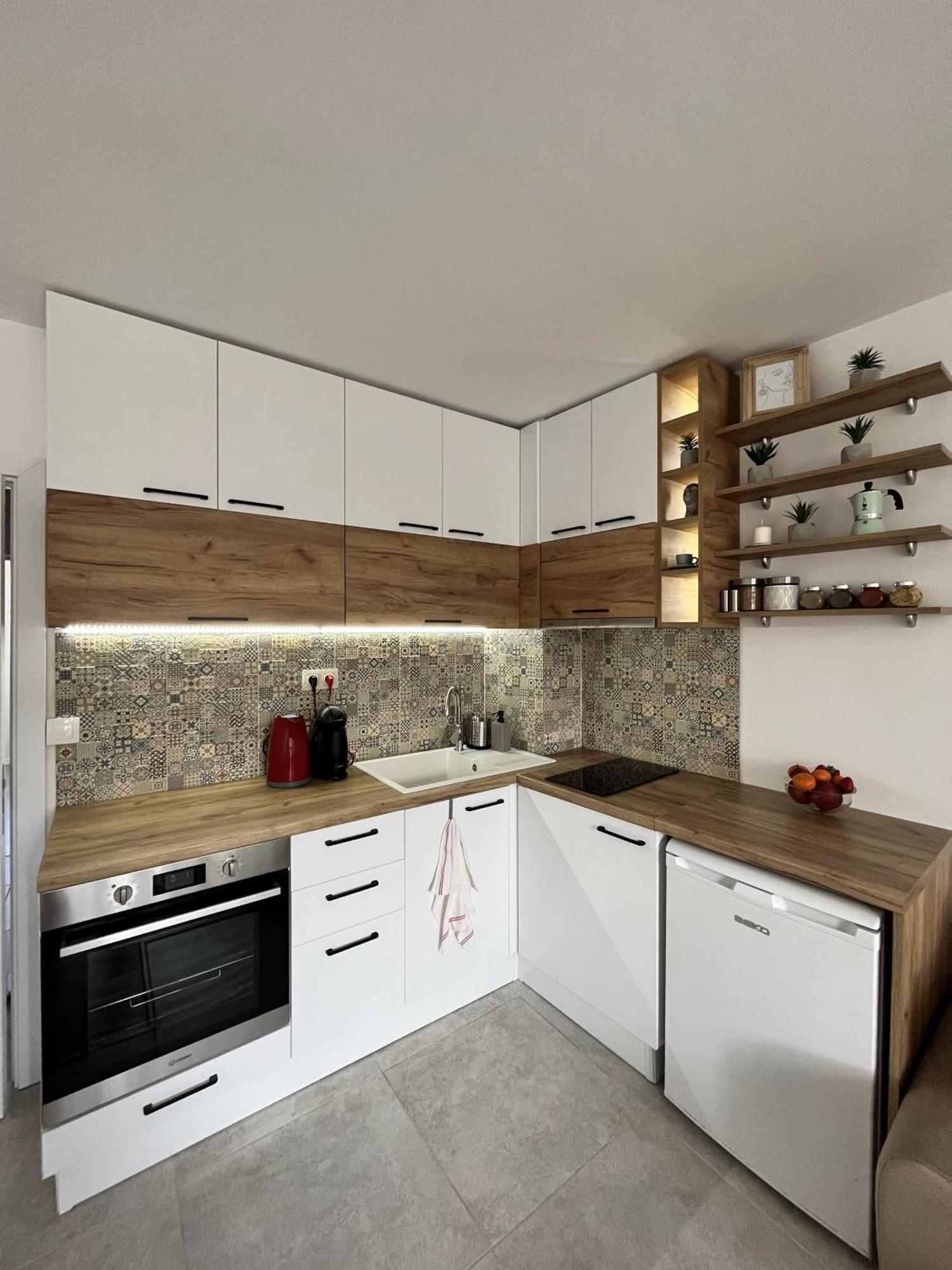 Central Cosy, Fully Renovated 2Bd Near The Cathedral Варна Экстерьер фото