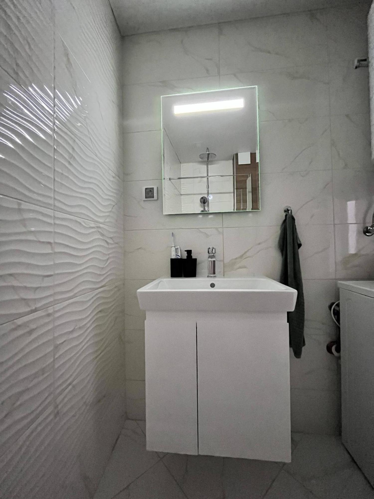 Central Cosy, Fully Renovated 2Bd Near The Cathedral Варна Экстерьер фото